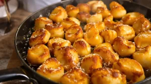 Croustillants comme à la fête foraine : ces gnocchis minutes deviennent un goûter ultra-gourmand